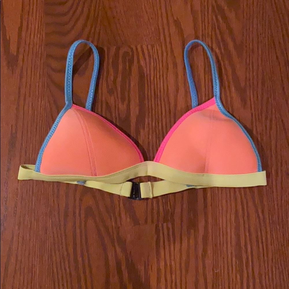 Triangl bathing suit top